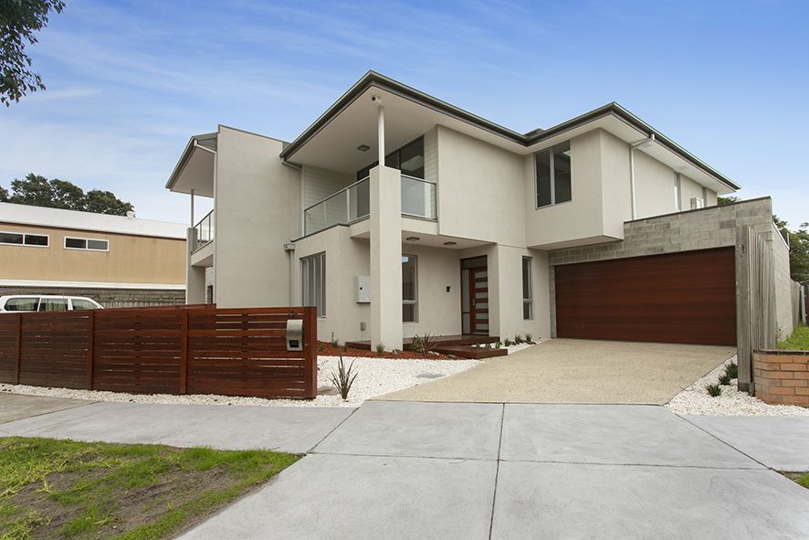 3 bedrooms House in 3b Sandalong Court BONBEACH VIC, 3196