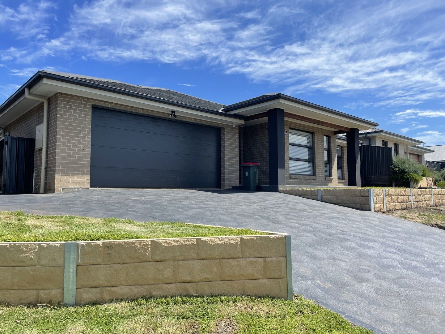 4 bedrooms House in 18 Michigan Way BURRILL LAKE NSW, 2539