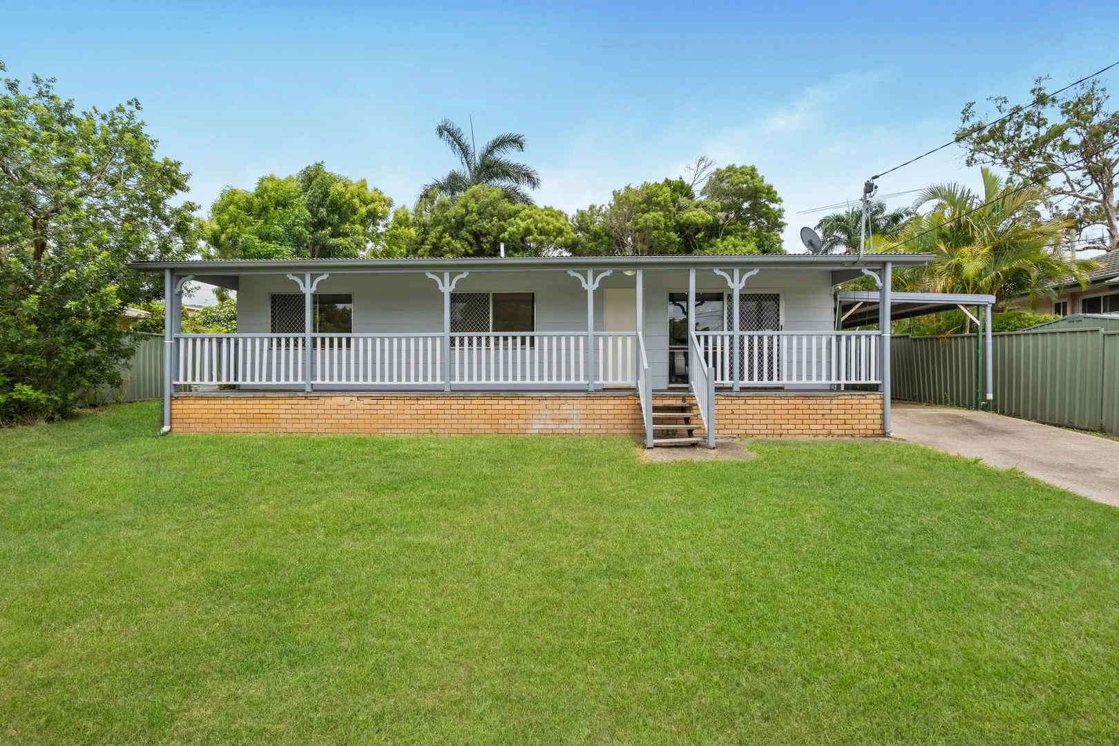 18 Skyline Drive, Kingston QLD 4114