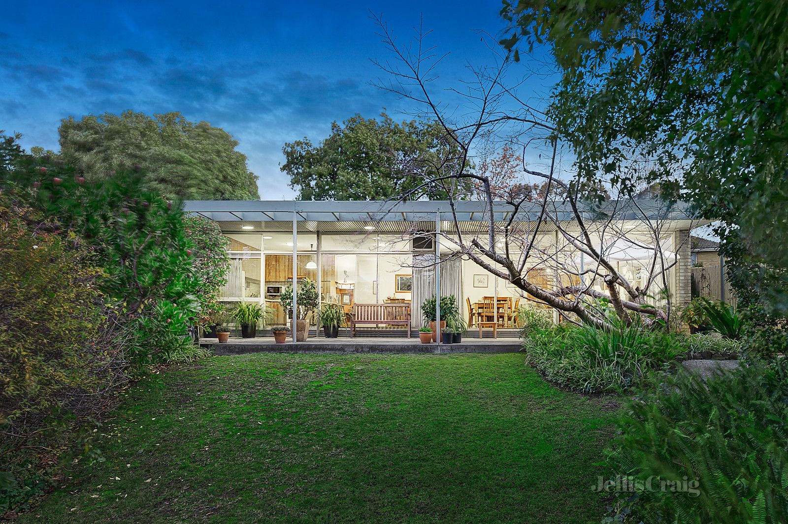 8 Harrington Avenue, Balwyn North VIC 3104, Image 2