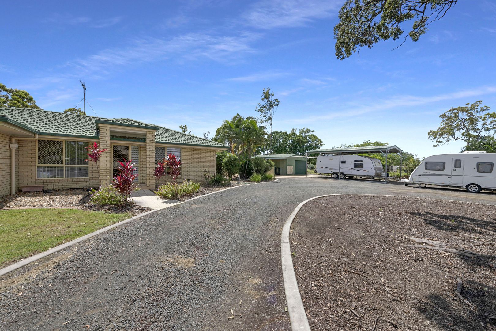 25 Park Royal Drive, Branyan QLD 4670, Image 2