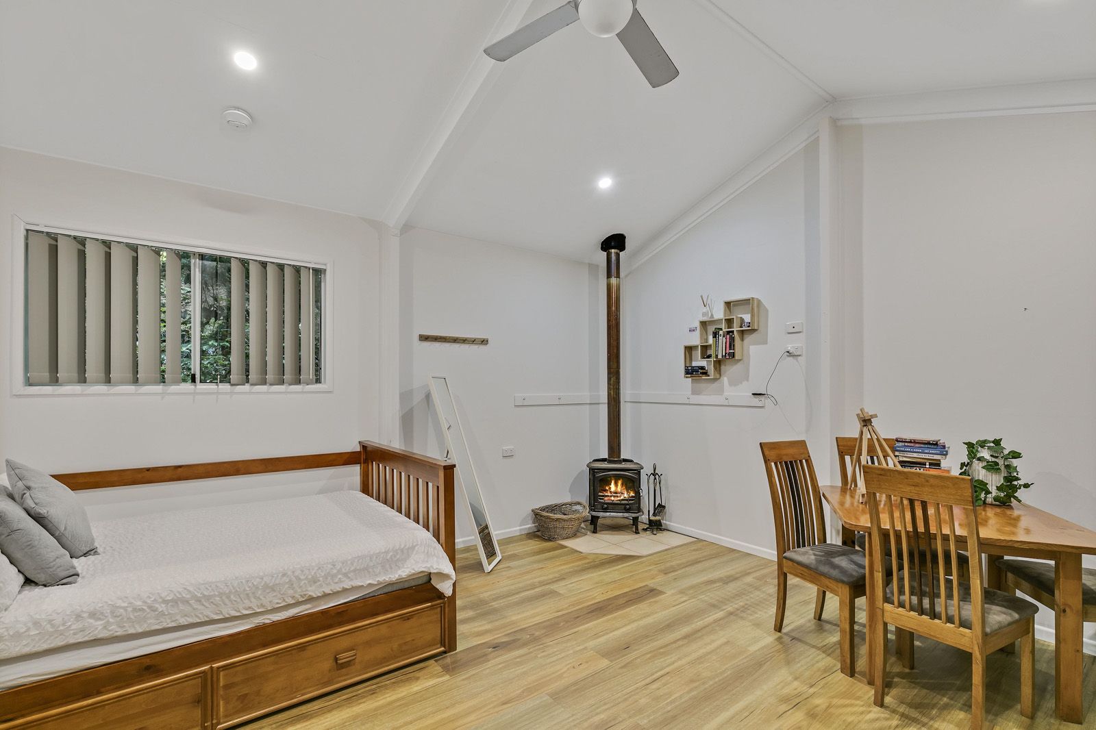 1 bedrooms Studio in 97 c Akala Street FLAXTON QLD, 4560