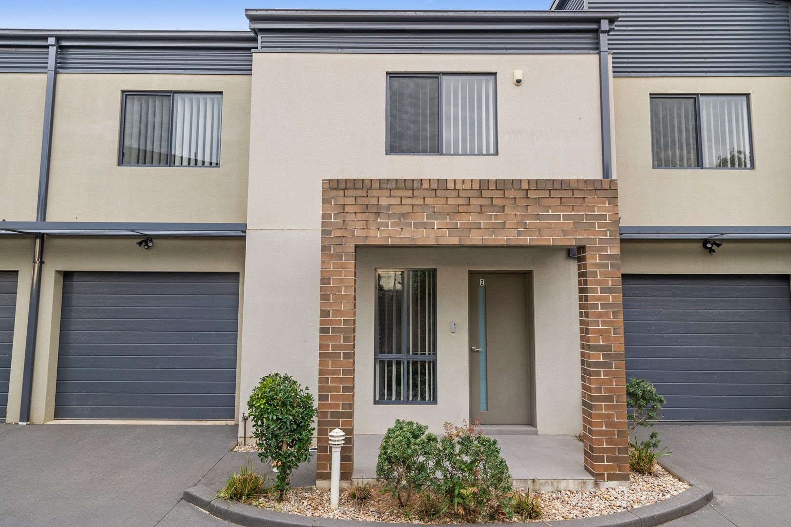 4 bedrooms Townhouse in 2/4-6 John Street ST MARYS NSW, 2760