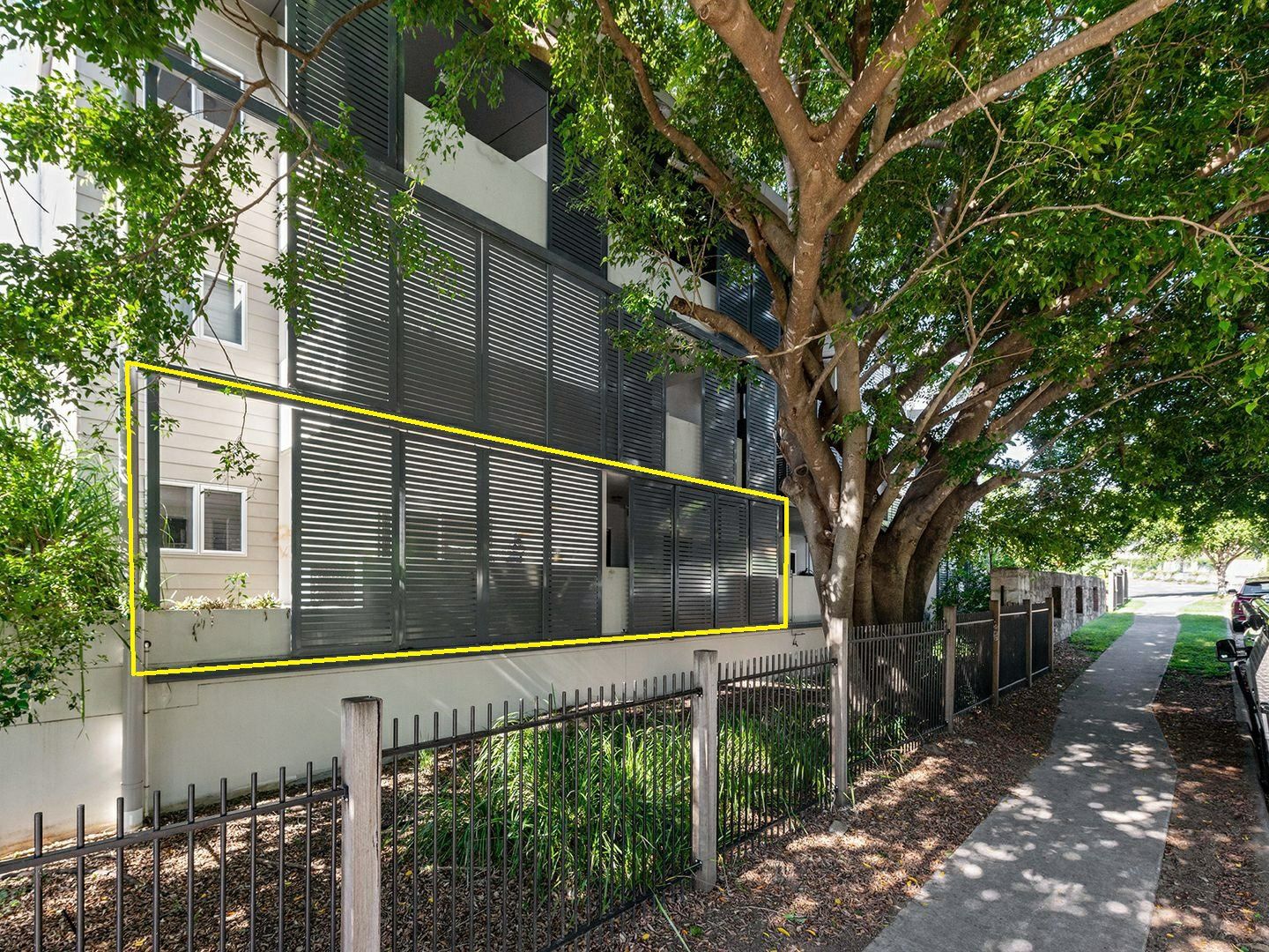 4202/135-151 Annerley Road, Dutton Park QLD 4102, Image 2
