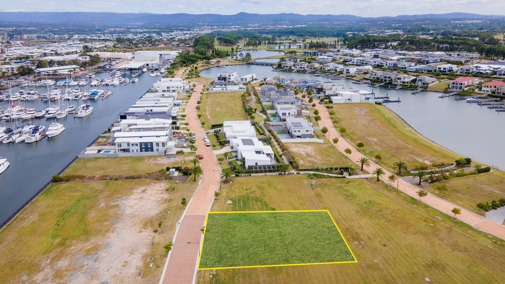 8992 The Point Circuit Sanctuary Cove QLD 4212 Domain