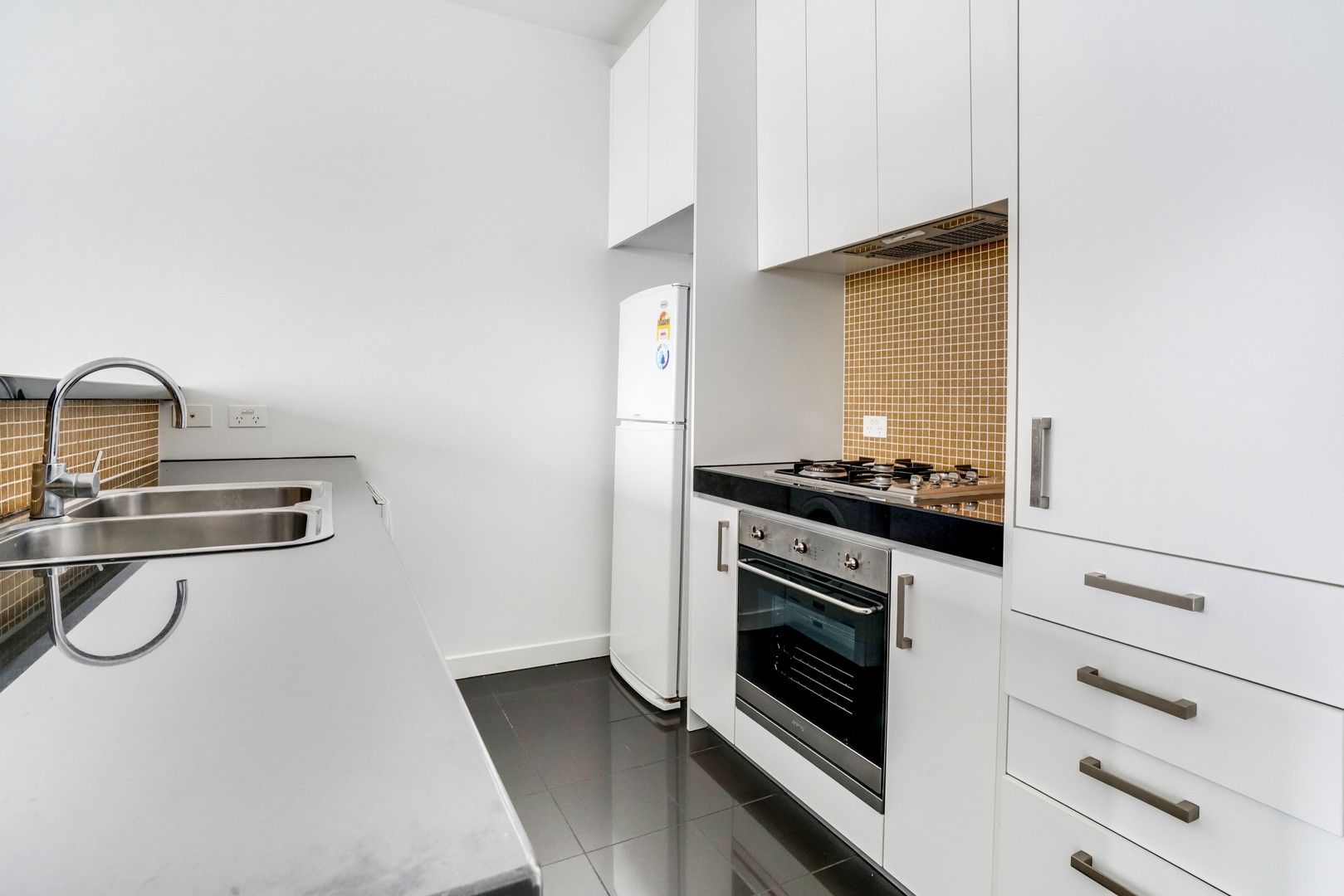 2 bedrooms Apartment / Unit / Flat in 1137/43 Therry Street MELBOURNE VIC, 3000