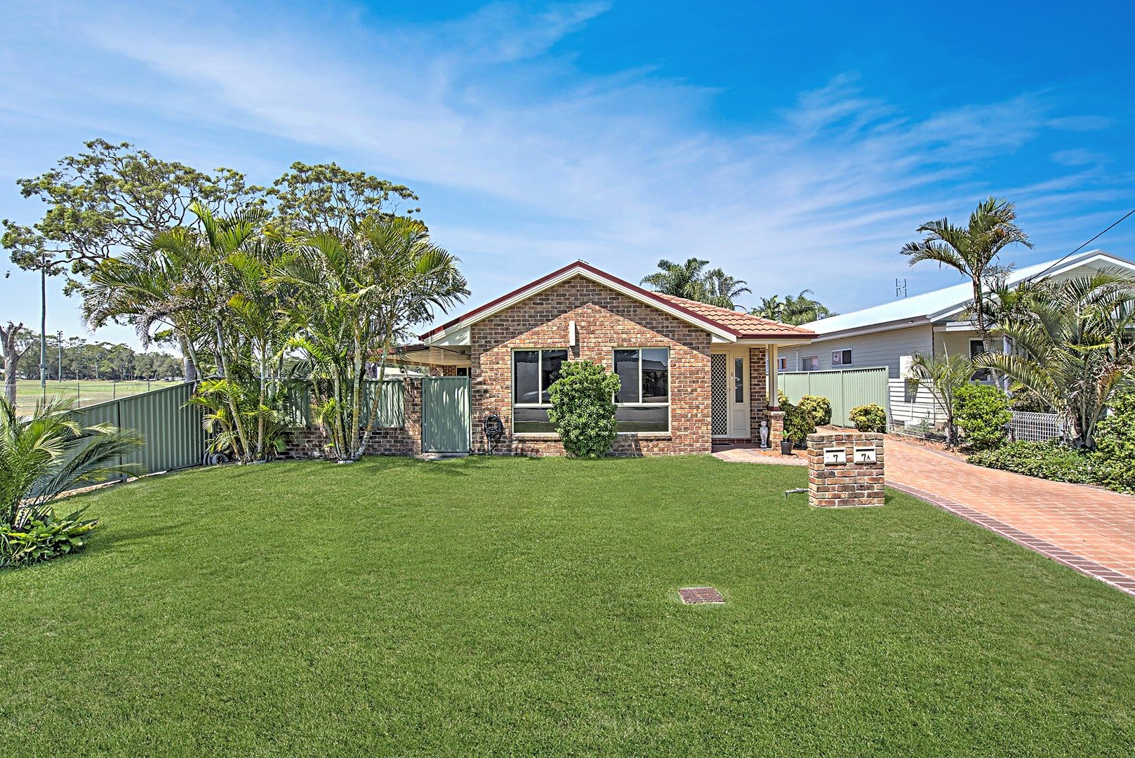 7 Cochrane Avenue, Canton Beach NSW 2263, Image 0