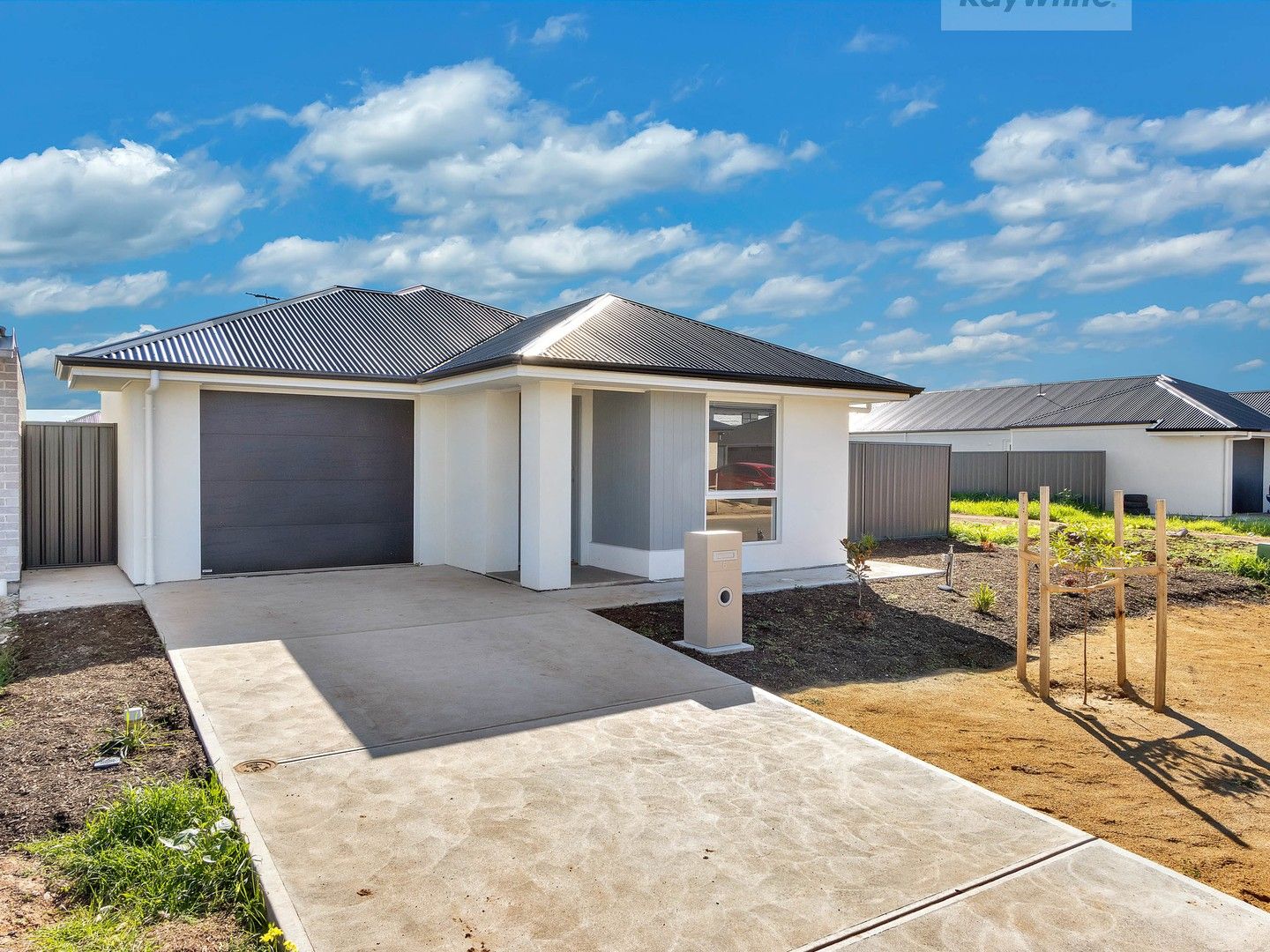 4 bedrooms House in 5 Primrose Court DAVOREN PARK SA, 5113