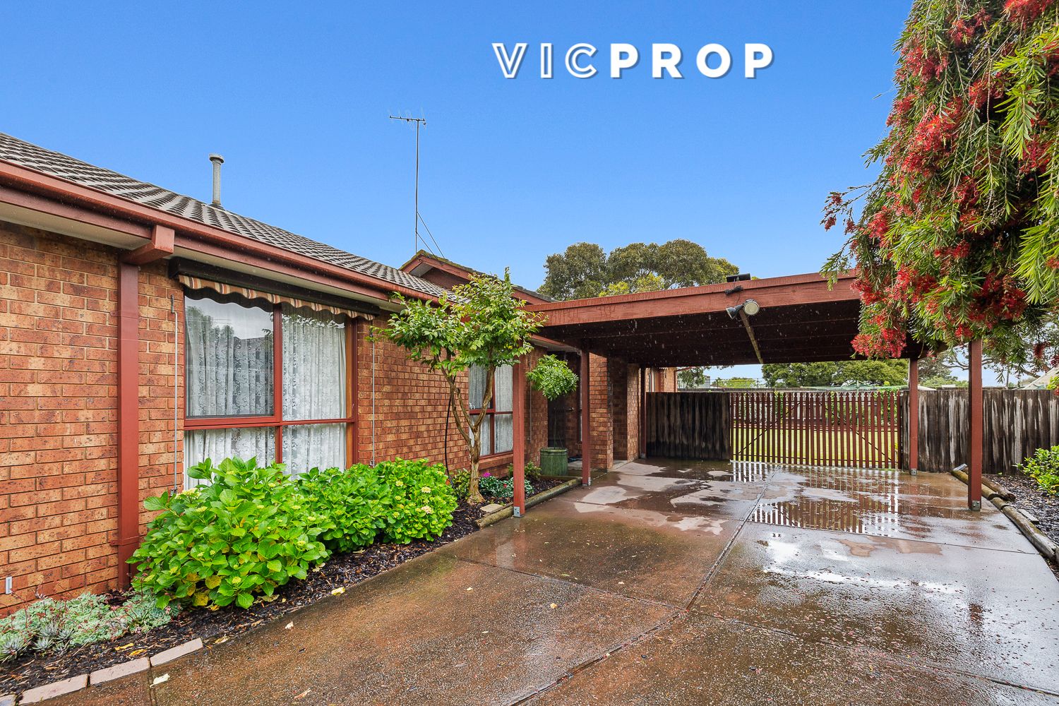 9 Valewood Drive, Wyndham Vale Property History & Address Research