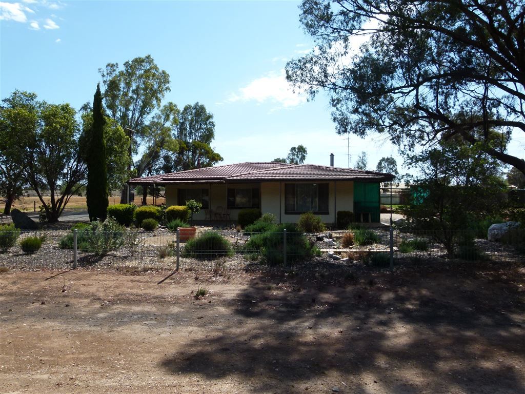 102 Main Road, Robertstown SA 5381 House for Sale 275,000