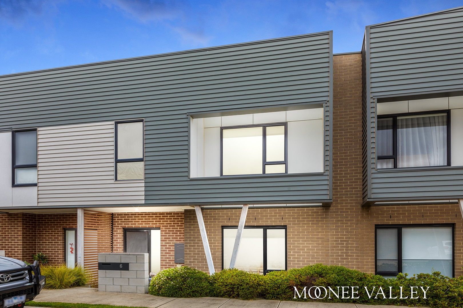 6 Landsby Drive, Avondale Heights VIC 3034, Image 0