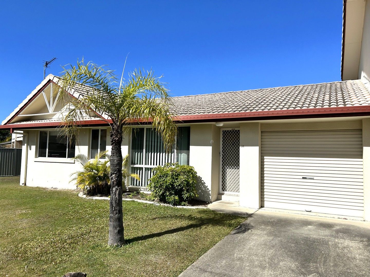 3 bedrooms Villa in 28/20 St Kevins Avenue BENOWA QLD, 4217
