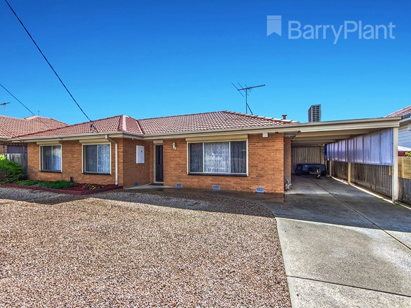 12 Runcorn Crescent, Deer Park VIC 3023