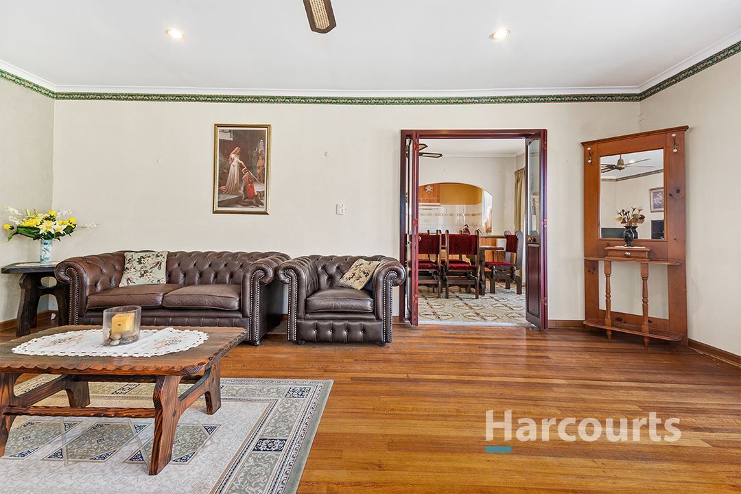 8 Acacia Street, Doveton VIC 3177, Image 2