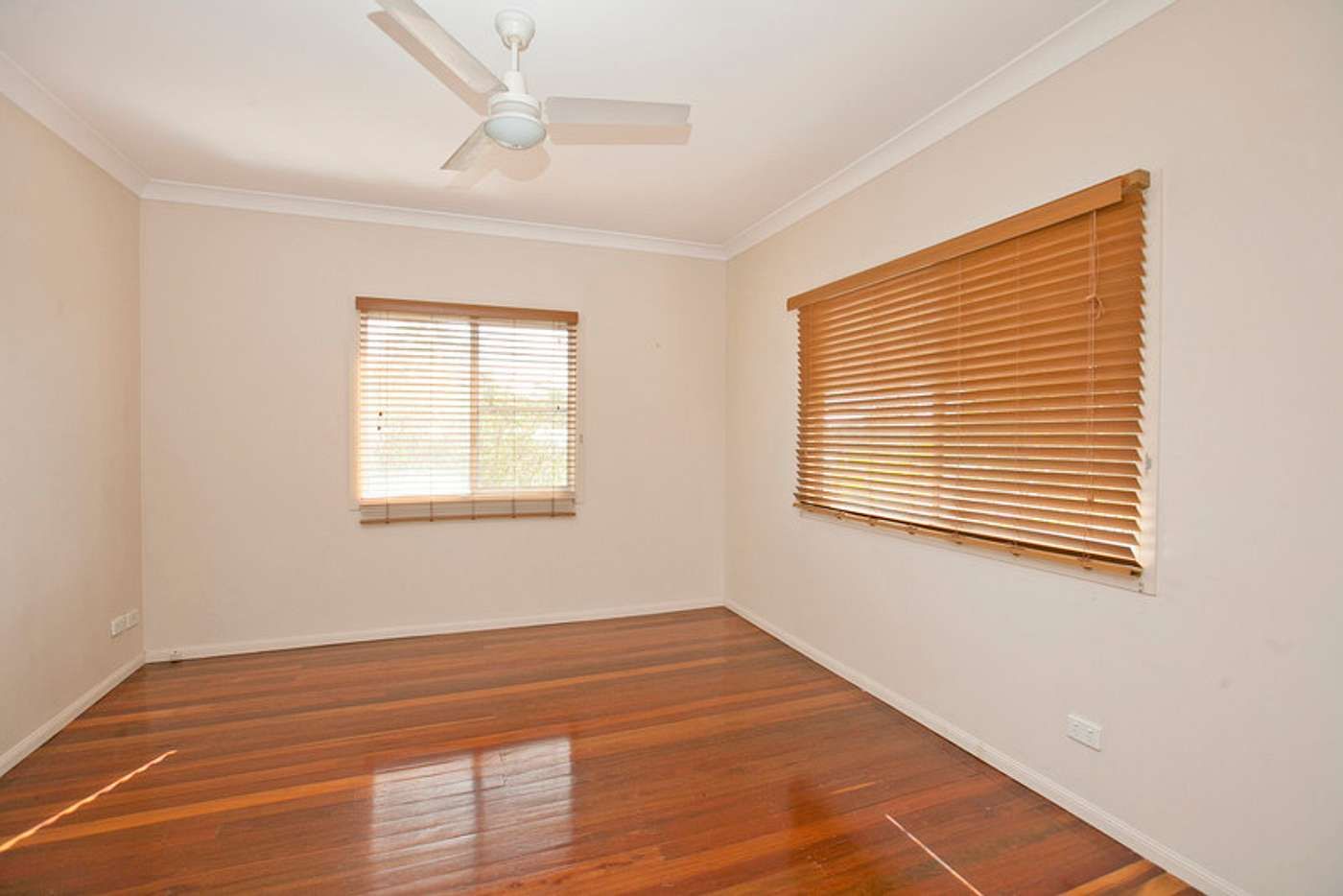 55 Melbourne Avenue, Camp Hill QLD 4152, Image 2