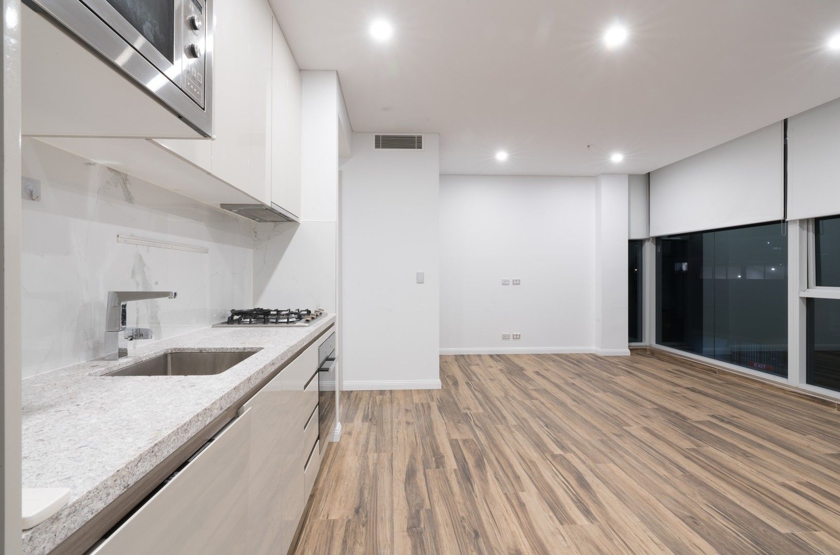 1 bedrooms Apartment / Unit / Flat in 203/8 Rose Valley Way ZETLAND NSW, 2017