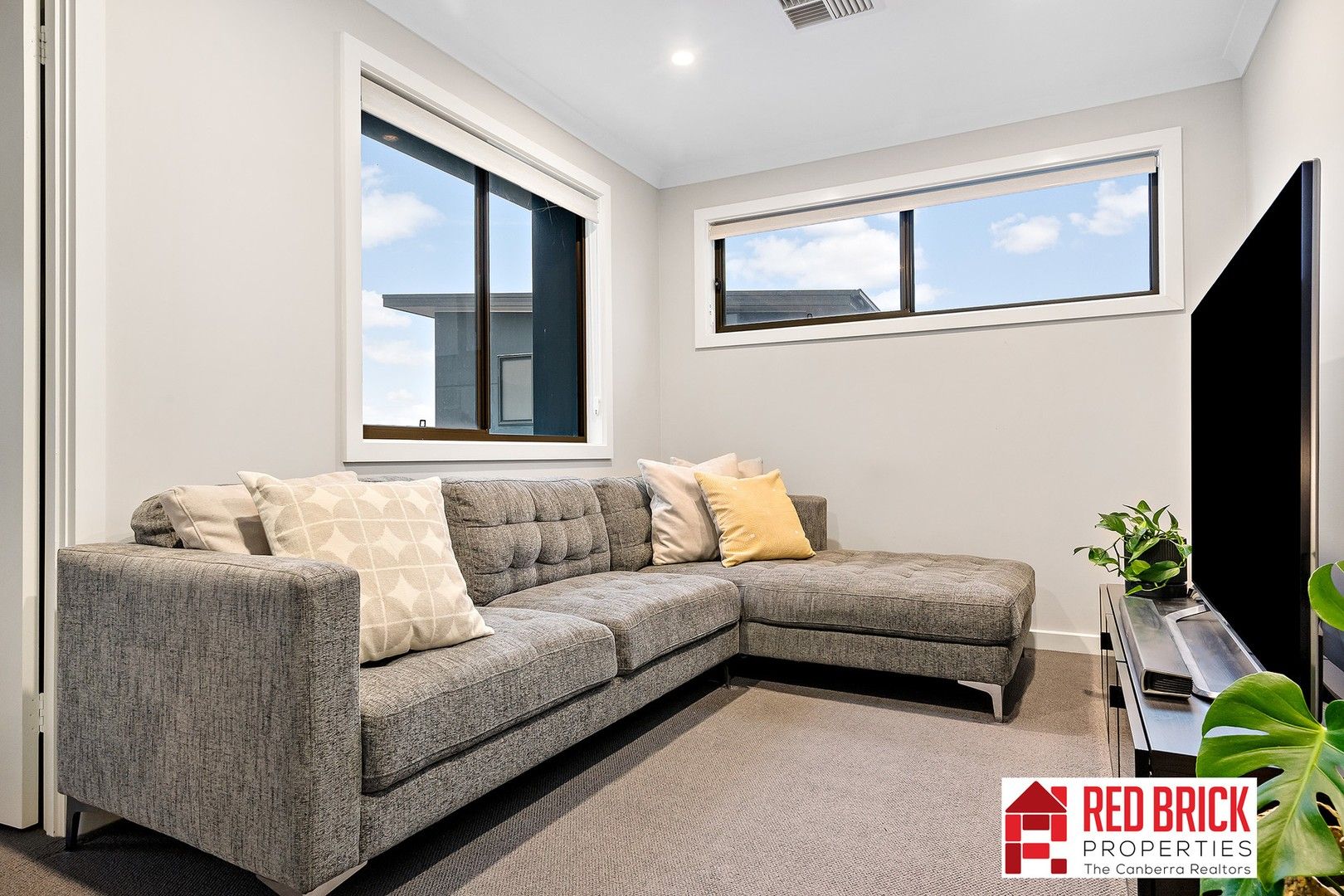 42/1 Gifford Street, Coombs ACT 2611, Image 0