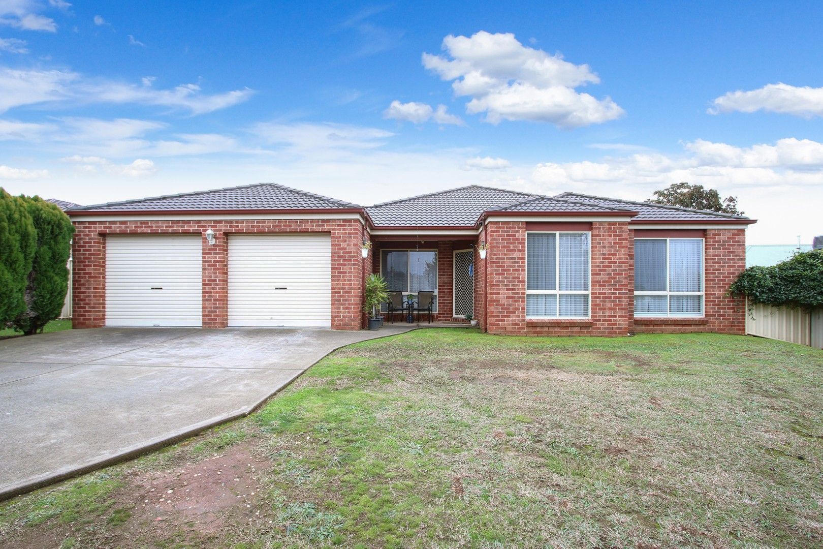 10 Hawk Place, West Wodonga VIC 3690, Image 0