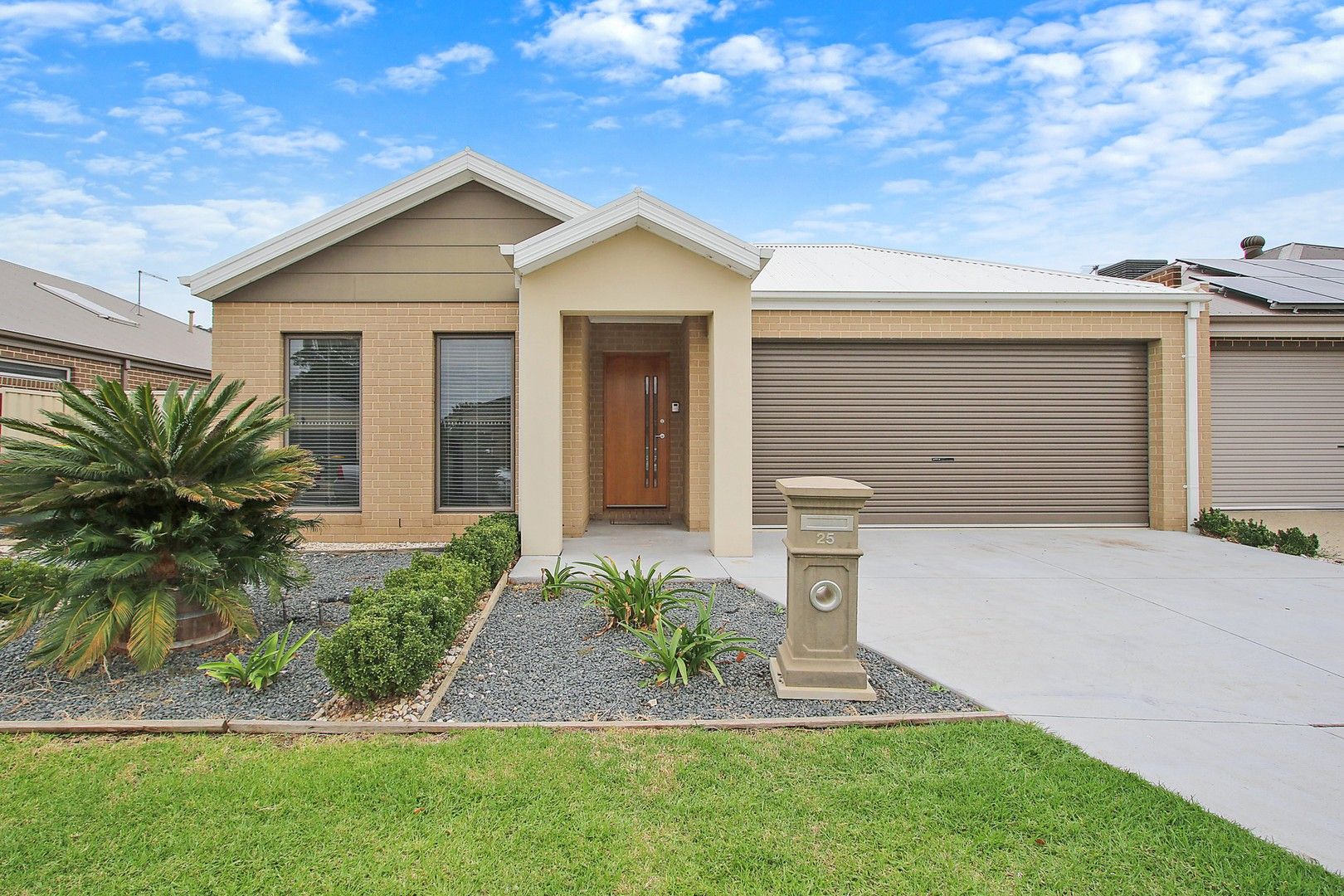25 Castleton Street, Wodonga VIC 3690 House For Rent Domain