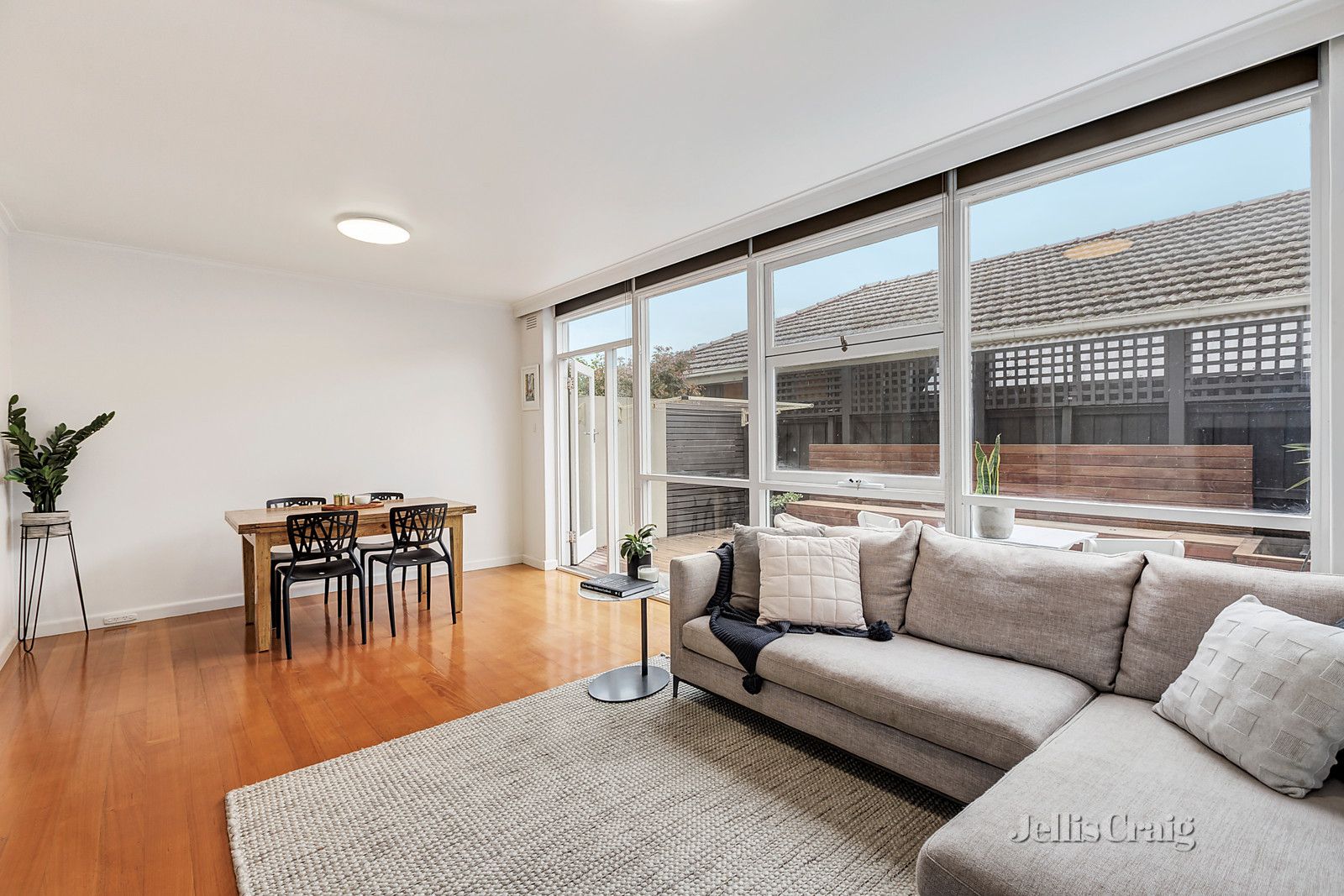 2/34 Alma Road, Camberwell VIC 3124, Image 2