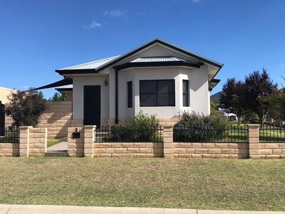 2 bedrooms House in 2 Dunphy Crescent MUDGEE NSW, 2850