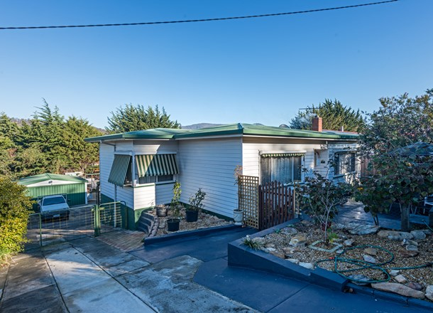 13 Southview Crescent, New Norfolk TAS 7140