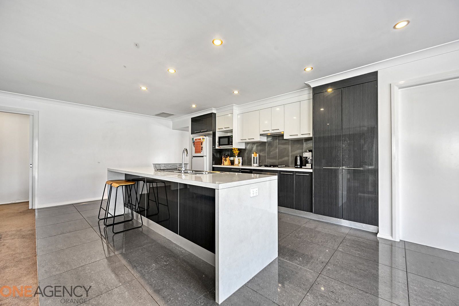 24 Robinson Court, Orange NSW 2800, Image 1