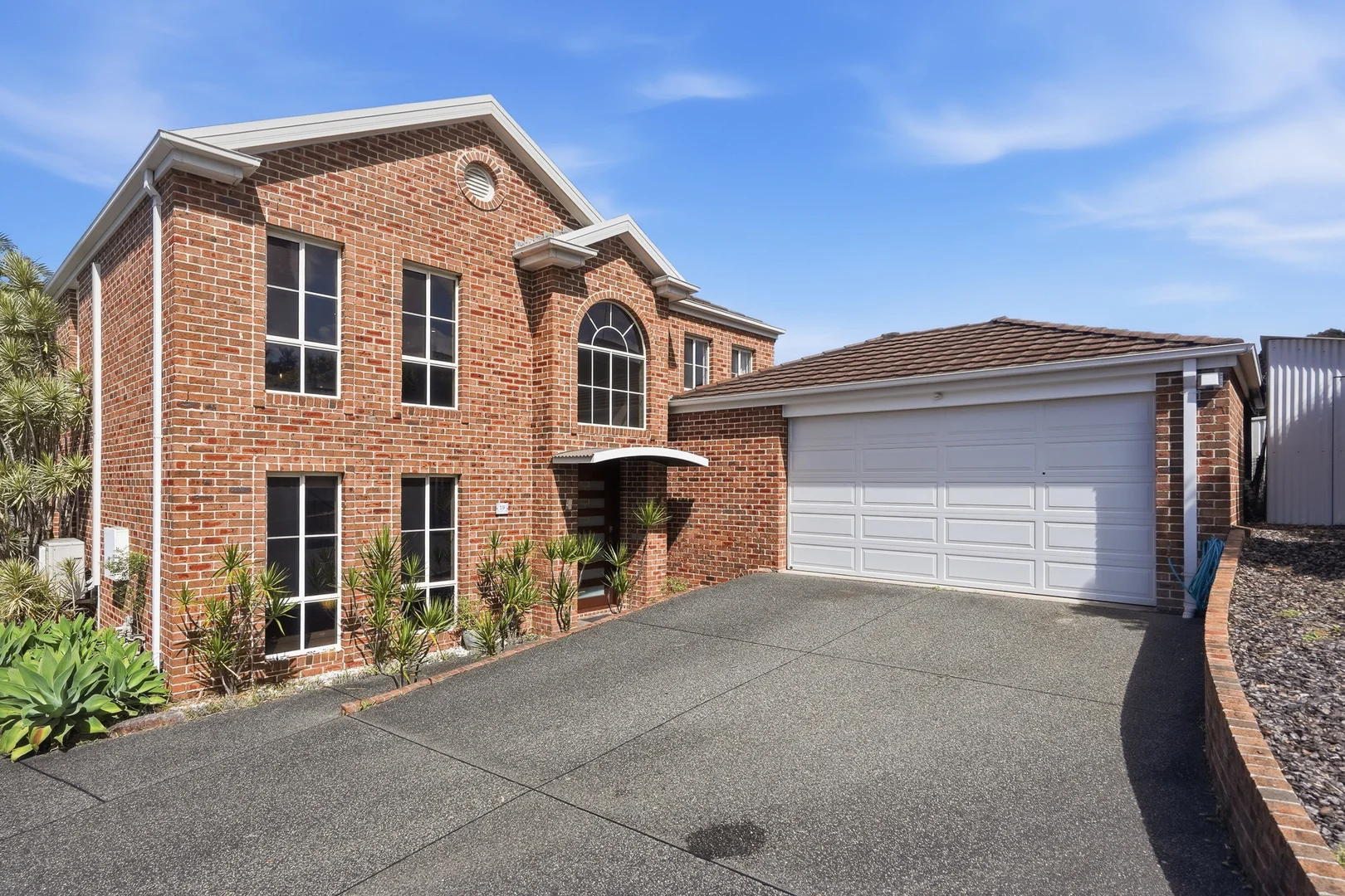 Additional image 2 of 19 Sovereign Cl, Floraville NSW 2280