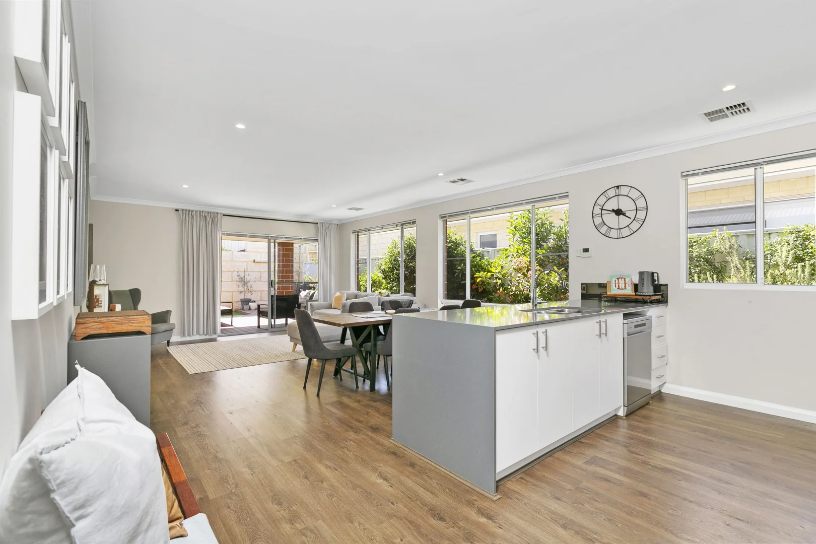 Additional image 13 of 5 Wading Place, Lake Coogee WA 6166