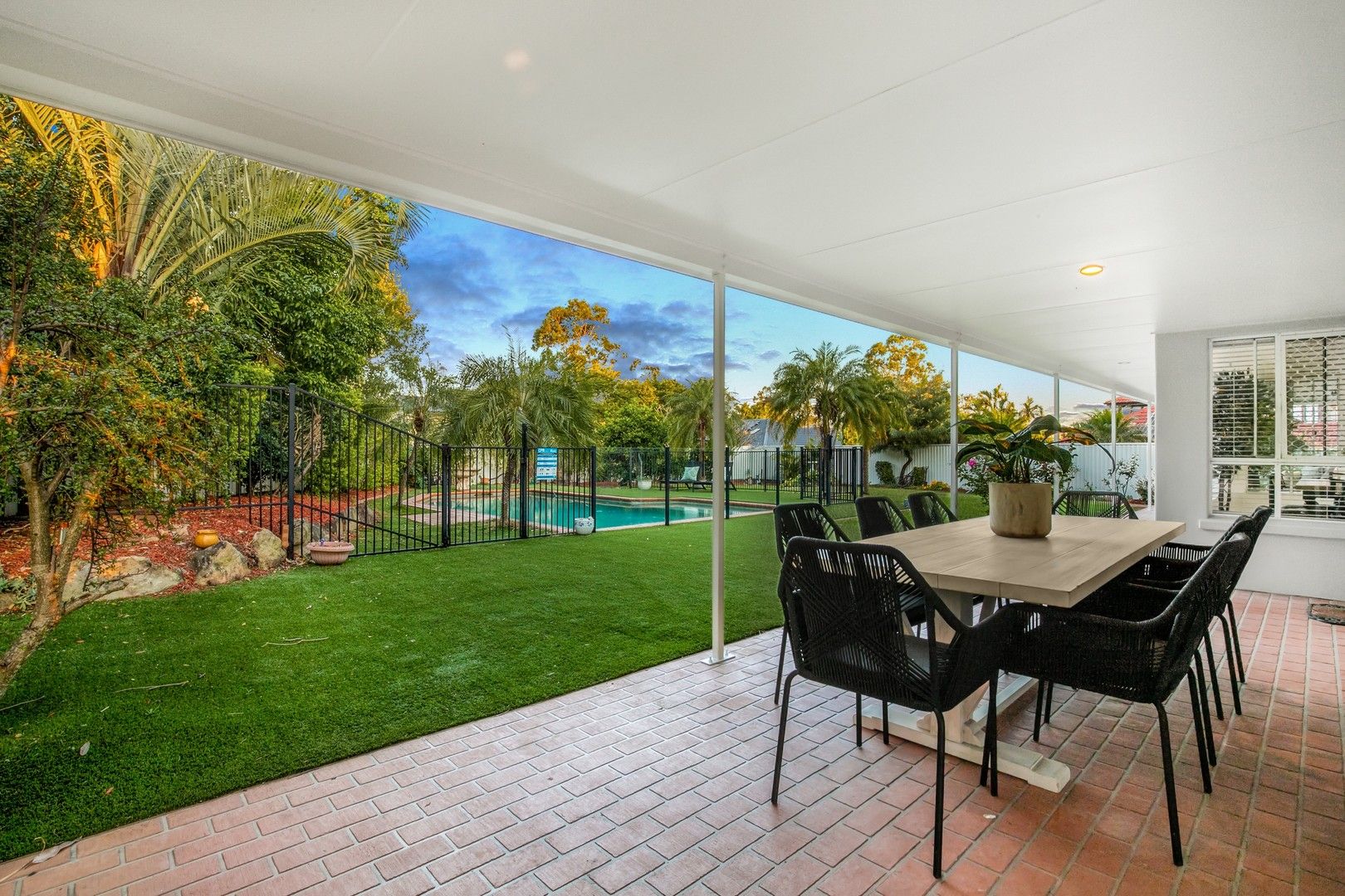 11 Green Hill Court, Sinnamon Park QLD 4073, Image 2