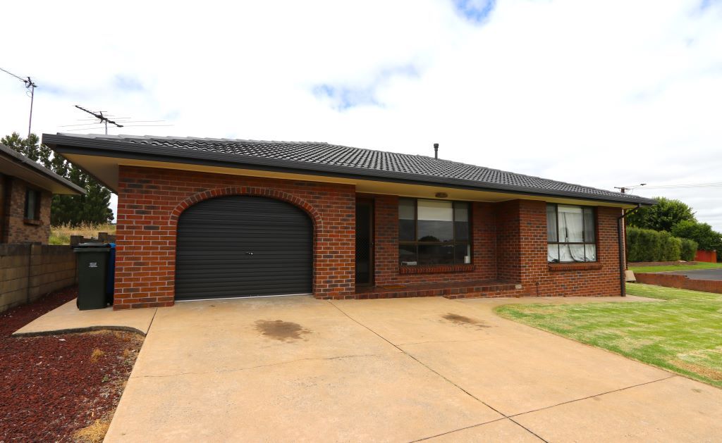 1/4 Coolabah Street, Mount Gambier SA 5290, Image 0