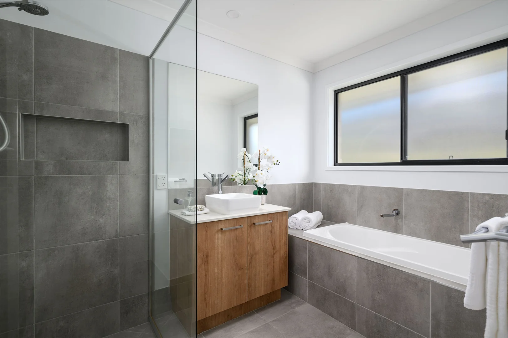 Additional image 17 of 8 Senators Court, Jones Hill QLD 4570