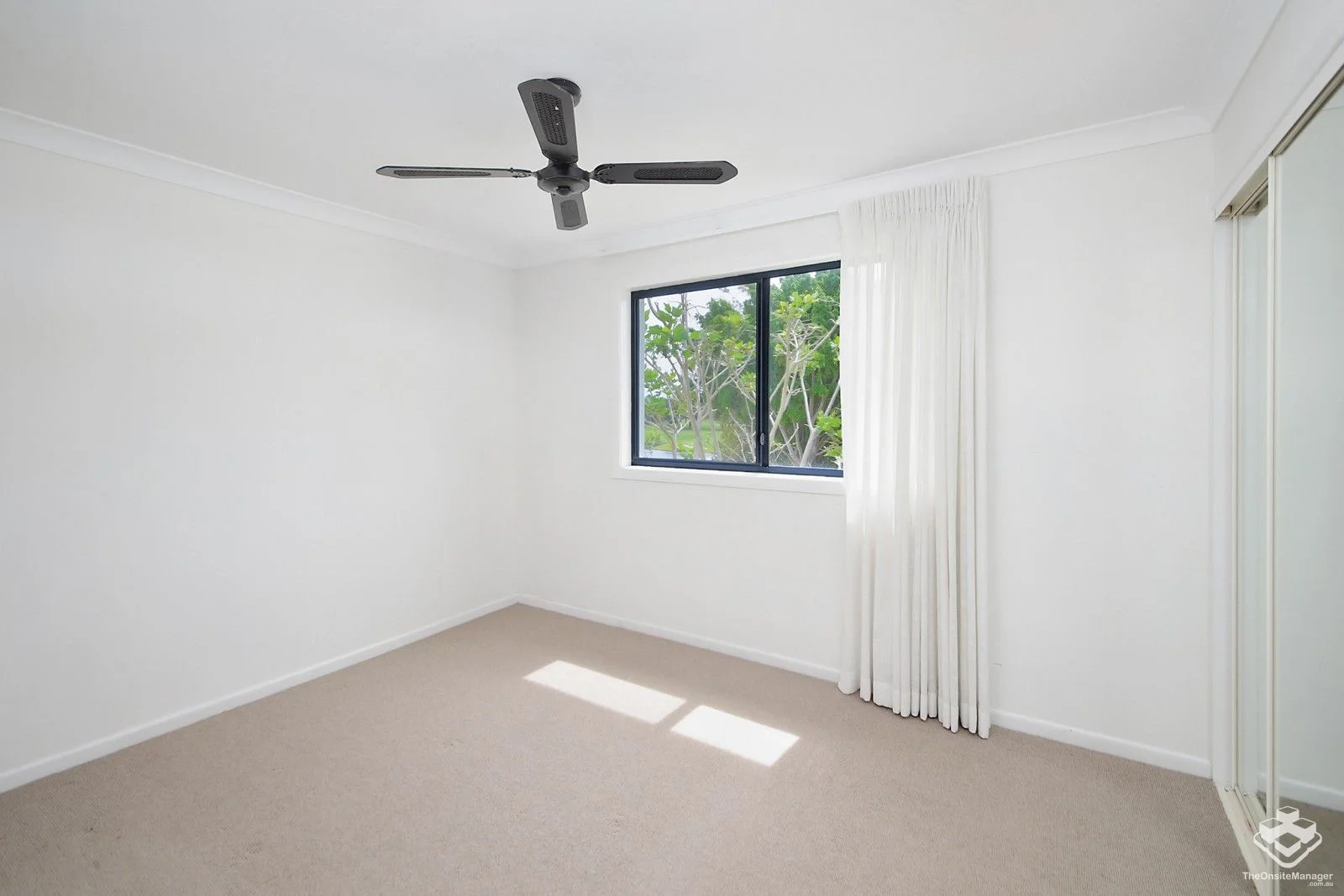 Additional image 8 of ID:21156661/85 Palm Meadows Drive, Carrara QLD 4211