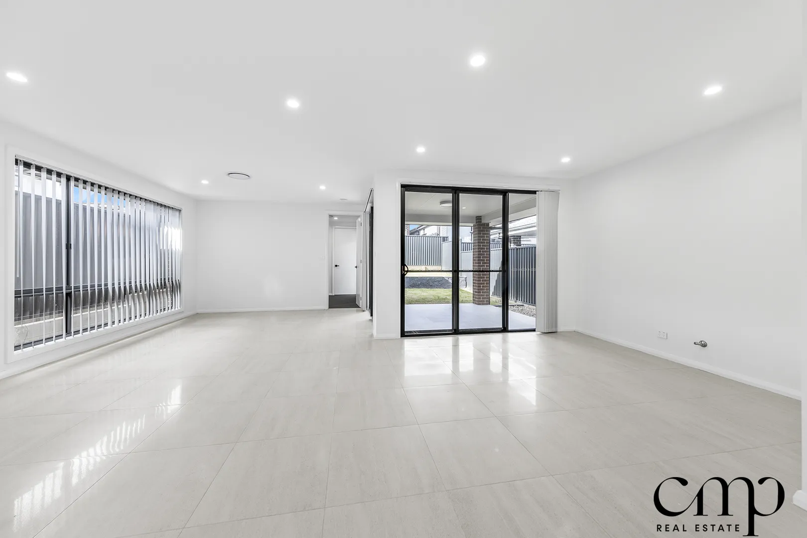 House in Austral - View 3