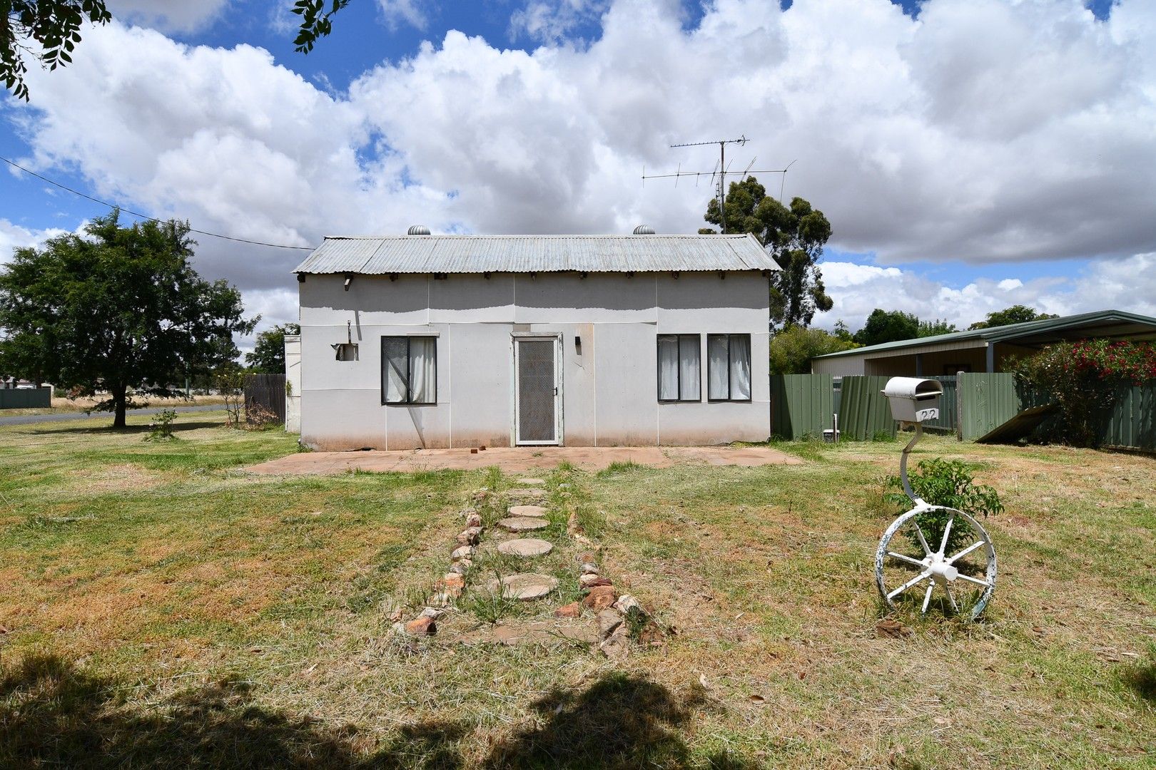 22 HOPETOUN STREET, Ariah Park NSW 2665 Domain