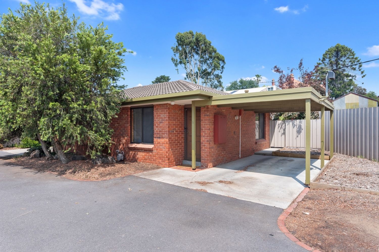 1/7 Minto Street, Quarry Hill VIC 3550, Image 0