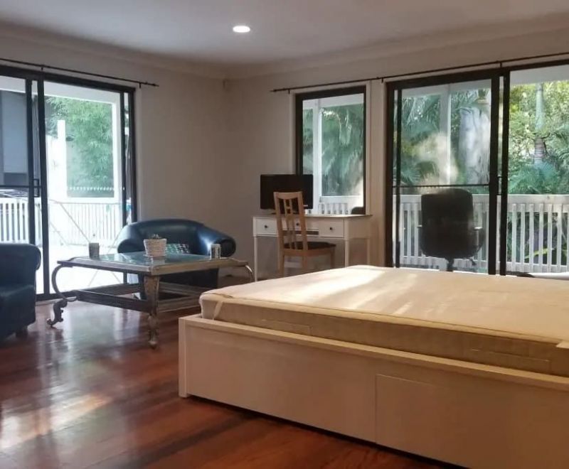 5 bedrooms House in  ST LUCIA QLD, 4067