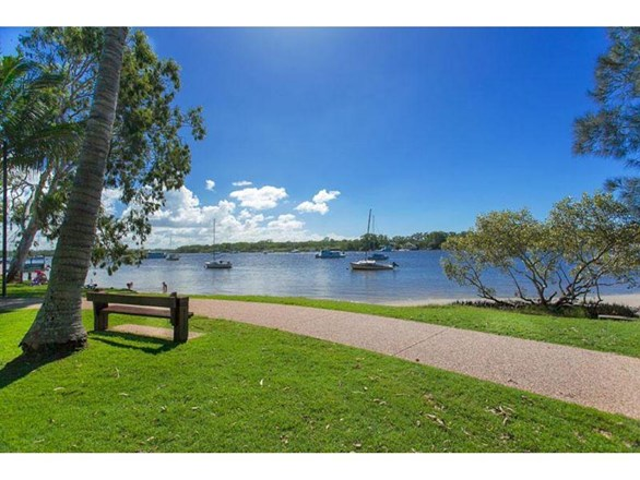 4/7 Sylvia Street, Noosaville QLD 4566