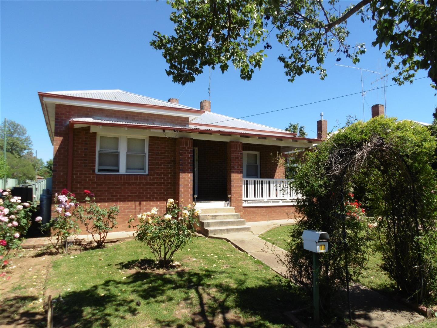 3 bedrooms House in 10 Coleman Road PARKES NSW, 2870