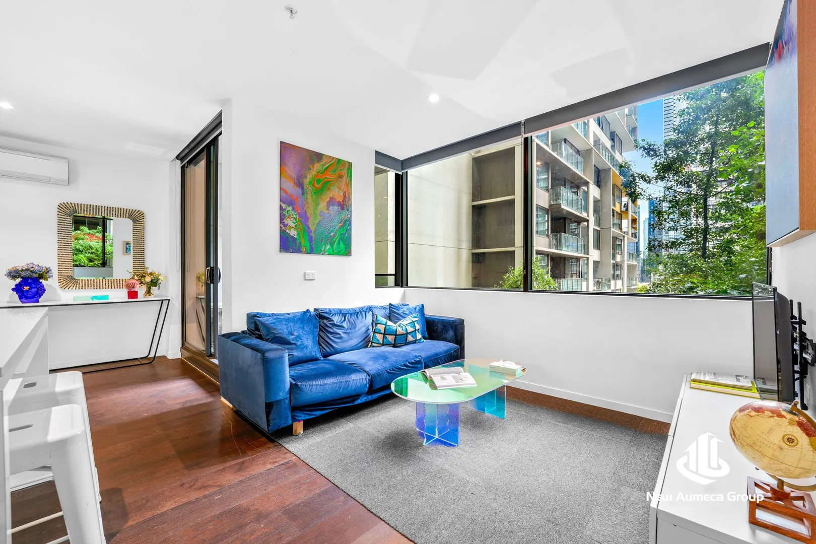Apartment in Melbourne, Koreatown