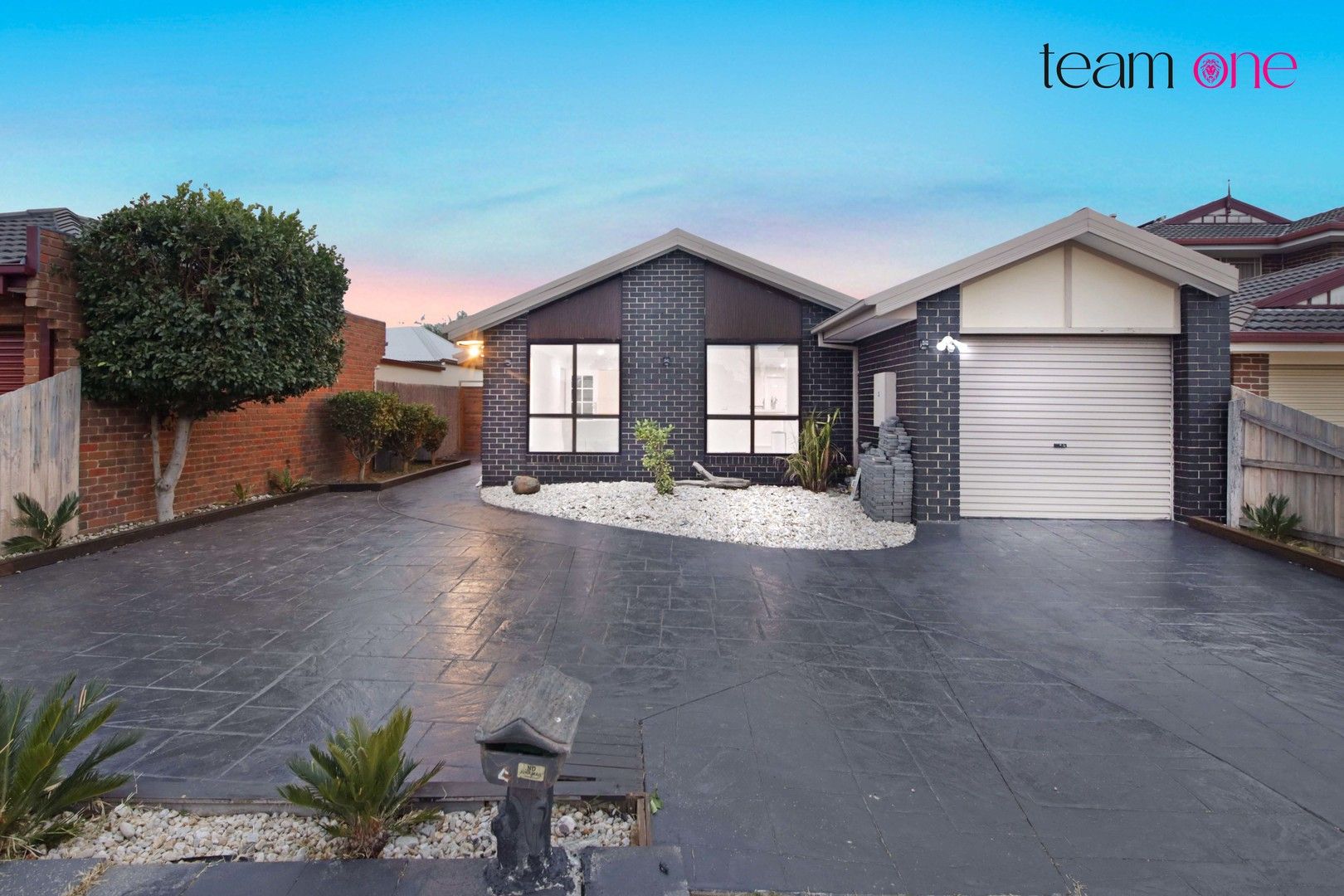 4 Derribong Court, Delahey VIC 3037, Image 0