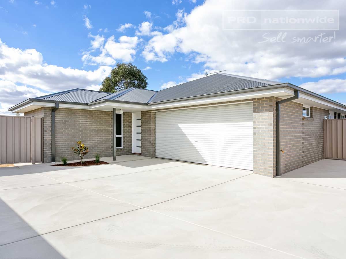 2/42 Breasley Crescent, BOOROOMA NSW 2650, Image 0