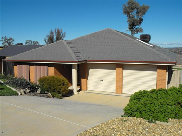 15 Rosewood Court, Thurgoona NSW 2640