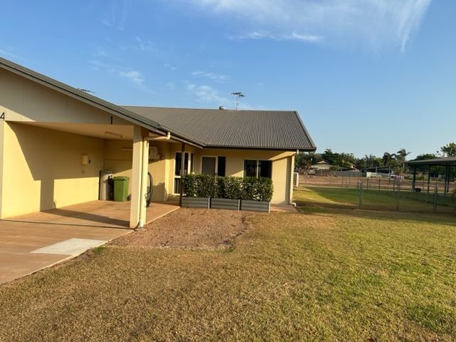 1/14 Christie Avenue, Nanum QLD 4874, Image 0