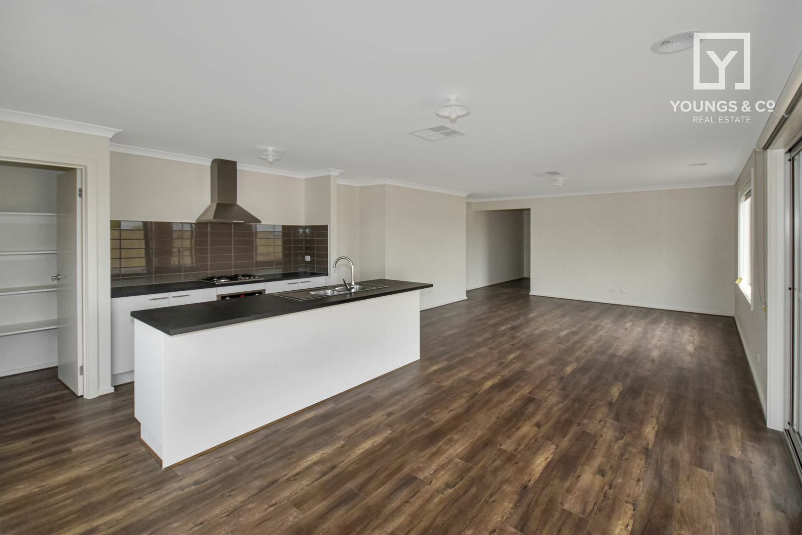 3 Hart Cres, Kialla VIC 3631, Image 2