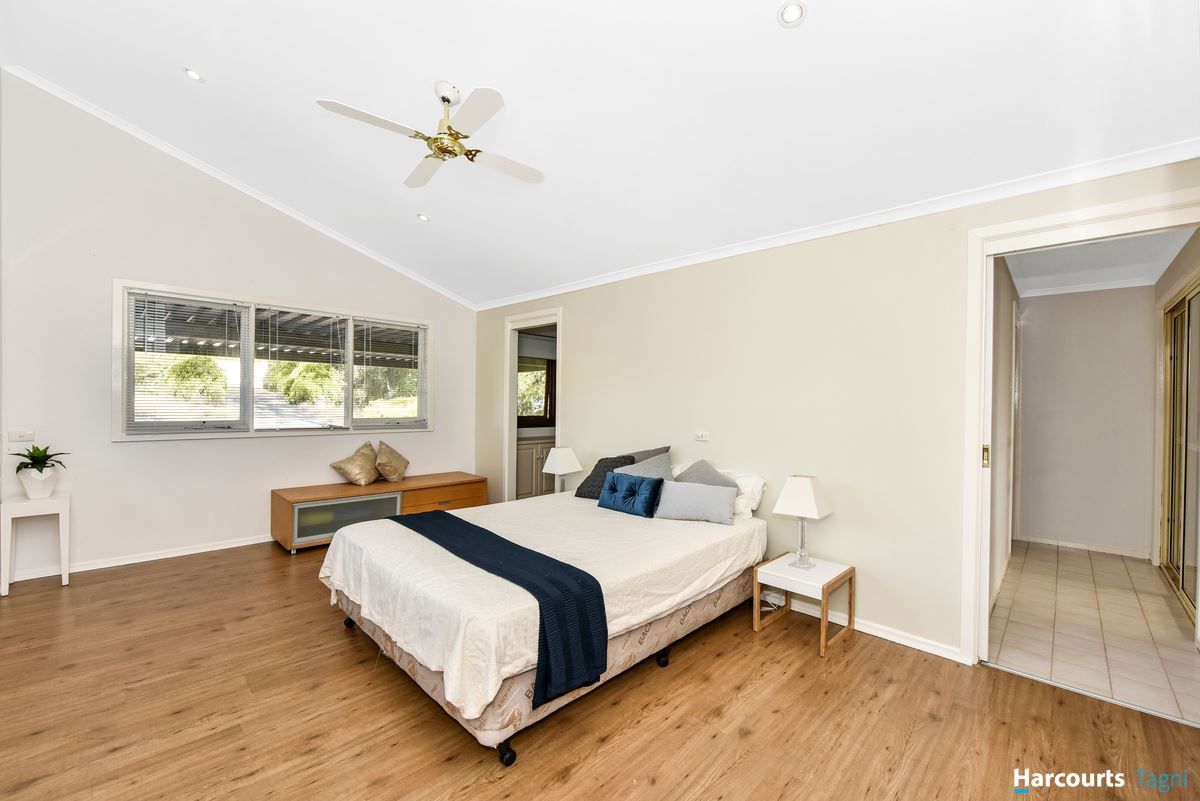 6 Dew Street, Aberfoyle Park SA 5159, Image 2