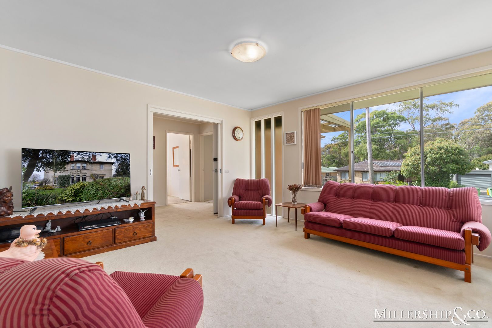 4 Thornton Avenue, Bundoora VIC 3083, Image 2