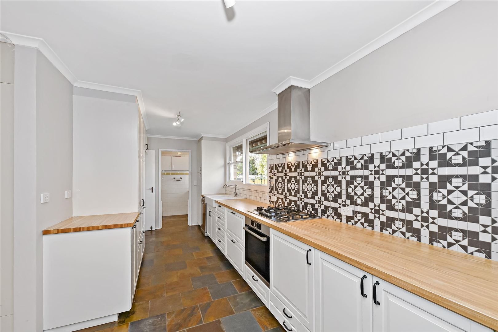 58 Ross Smith Crescent, Scullin ACT 2614, Image 2