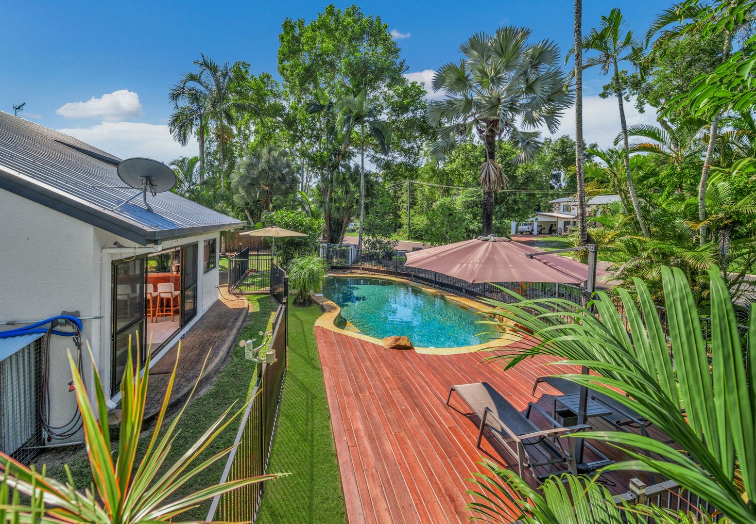 6 Wongaling Beach Road, Wongaling Beach QLD 4852, Image 1