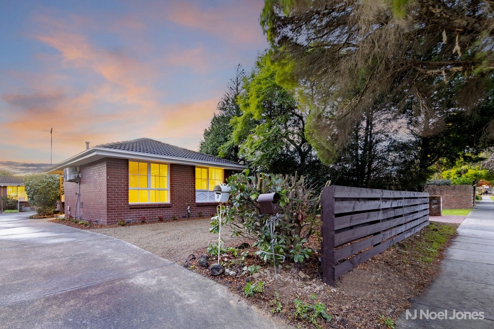 2 bedrooms Apartment / Unit / Flat in 4/21 Mitchell Street DONCASTER EAST VIC, 3109